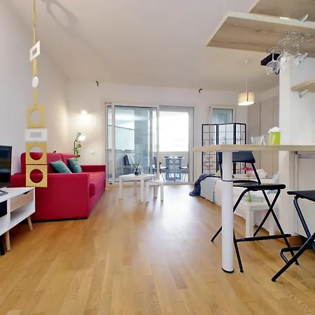 Julies Flat By Domusdimore Roma