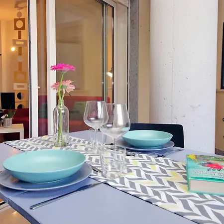 Julies Flat By Domusdimore Apartment