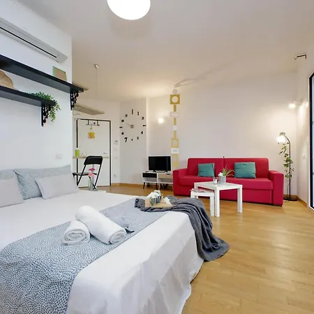 Julies Flat By Domusdimore