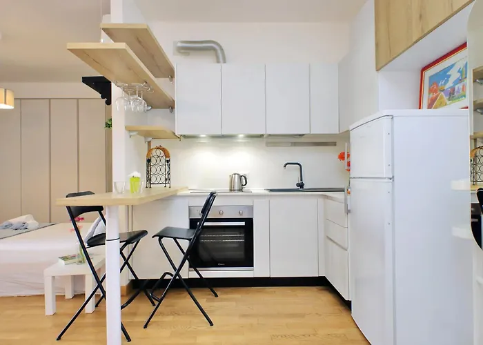 Lägenhet Julies Flat By Domusdimore *