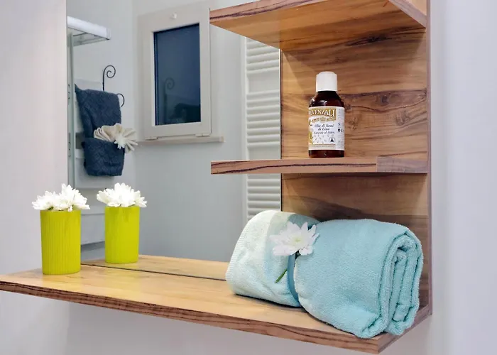 Julies Flat By Domusdimore *