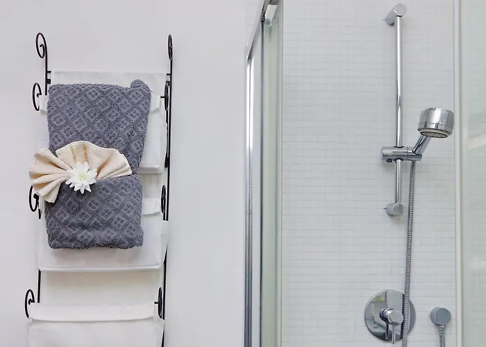 Julies Flat By Domusdimore Rom