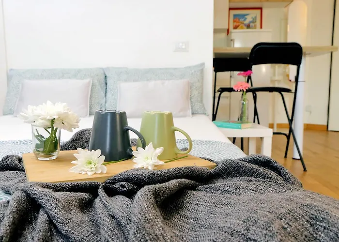 Julies Flat By Domusdimore *