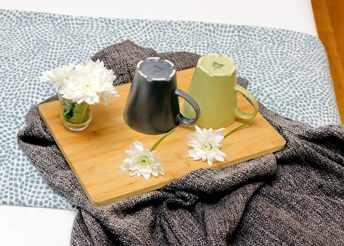 Julies Flat By Domusdimore *