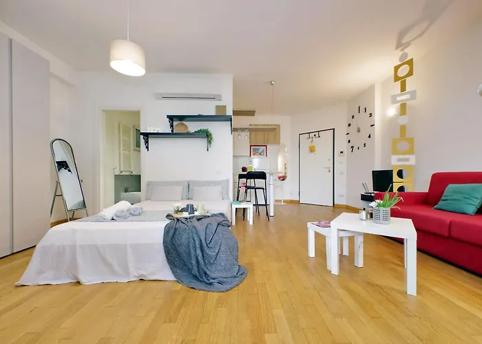 Julies Flat By Domusdimore *